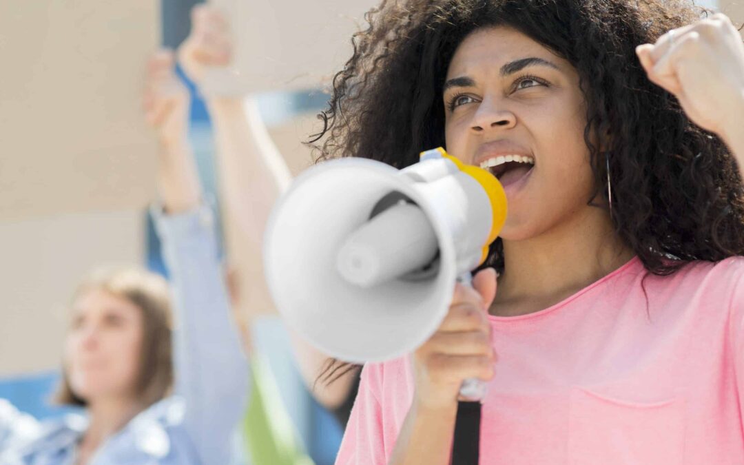 Journée internationale des droits des femmes… Gare au backlash !
